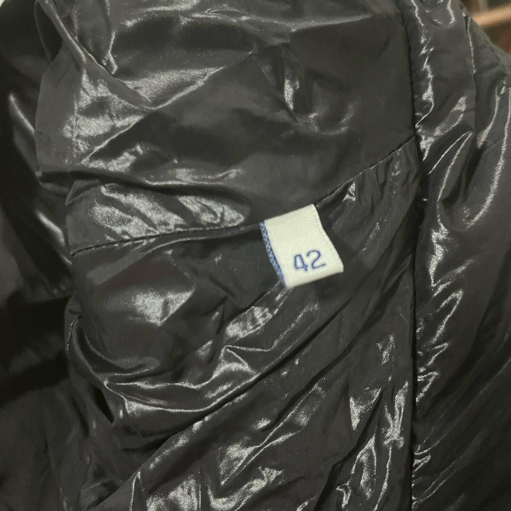 Moncler Puffer Jacket - Picture 4 of 5